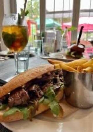 Extensive Brunch & Sharing Plates