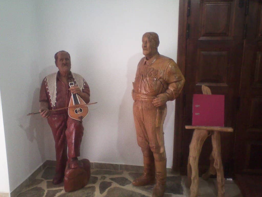 Masterful Wood Carvings