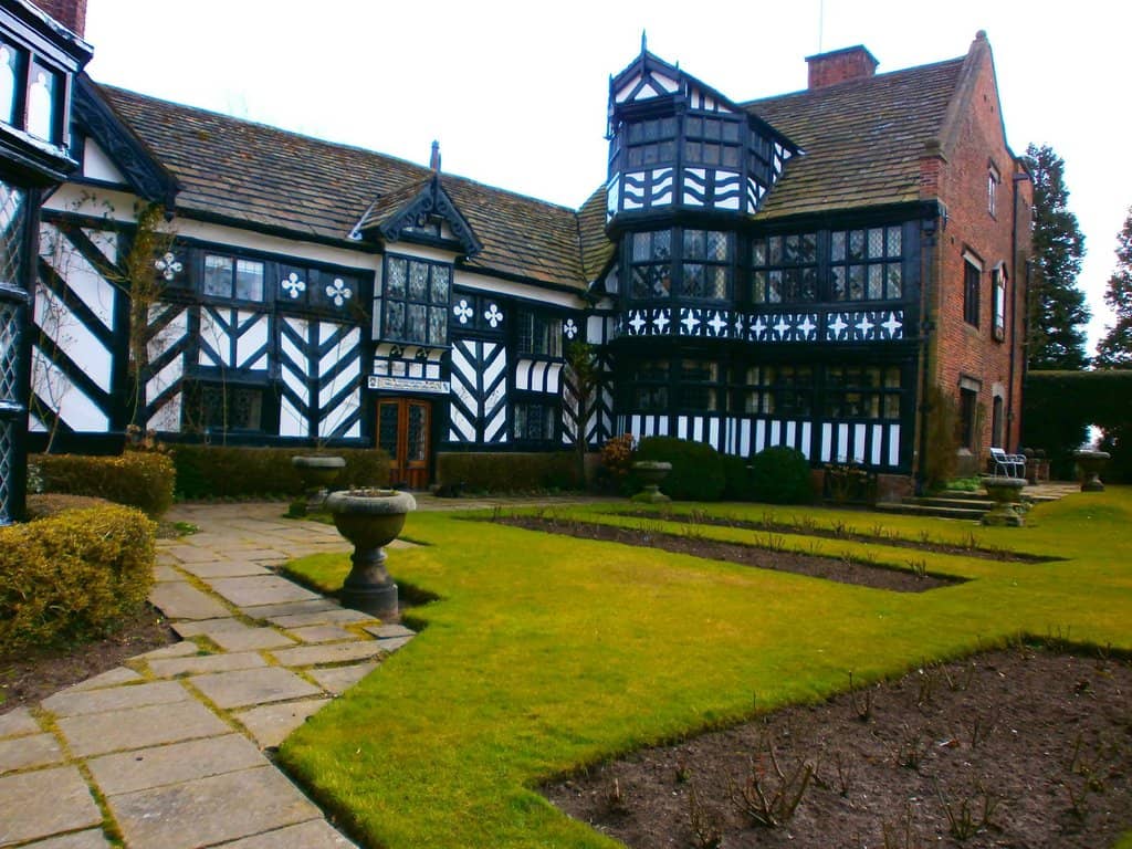 Maggoty Wood & Samuel Johnson's Grave
