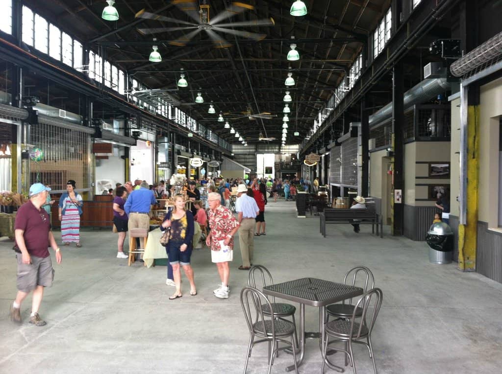 Local Artisans & Crafts