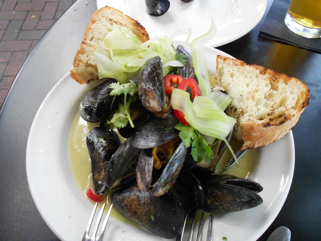 Upscale Seasonal American Fare