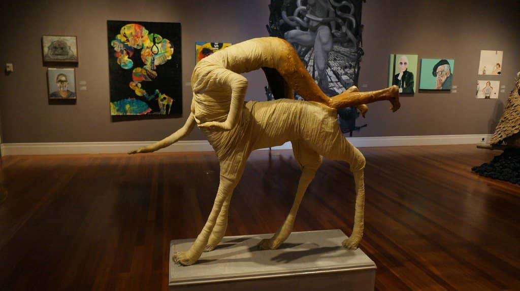 Hoa Tay (Flower Hands)