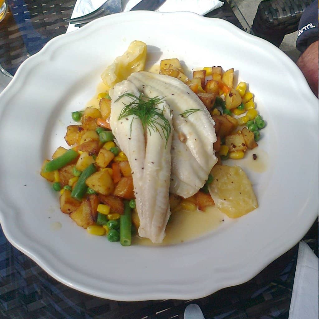 Cozy Atmosphere & Pretty Beer Garden