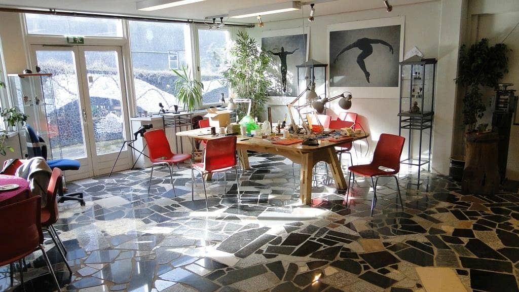 Humanistic Art Experience