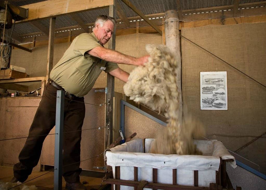 Island Heritage Market