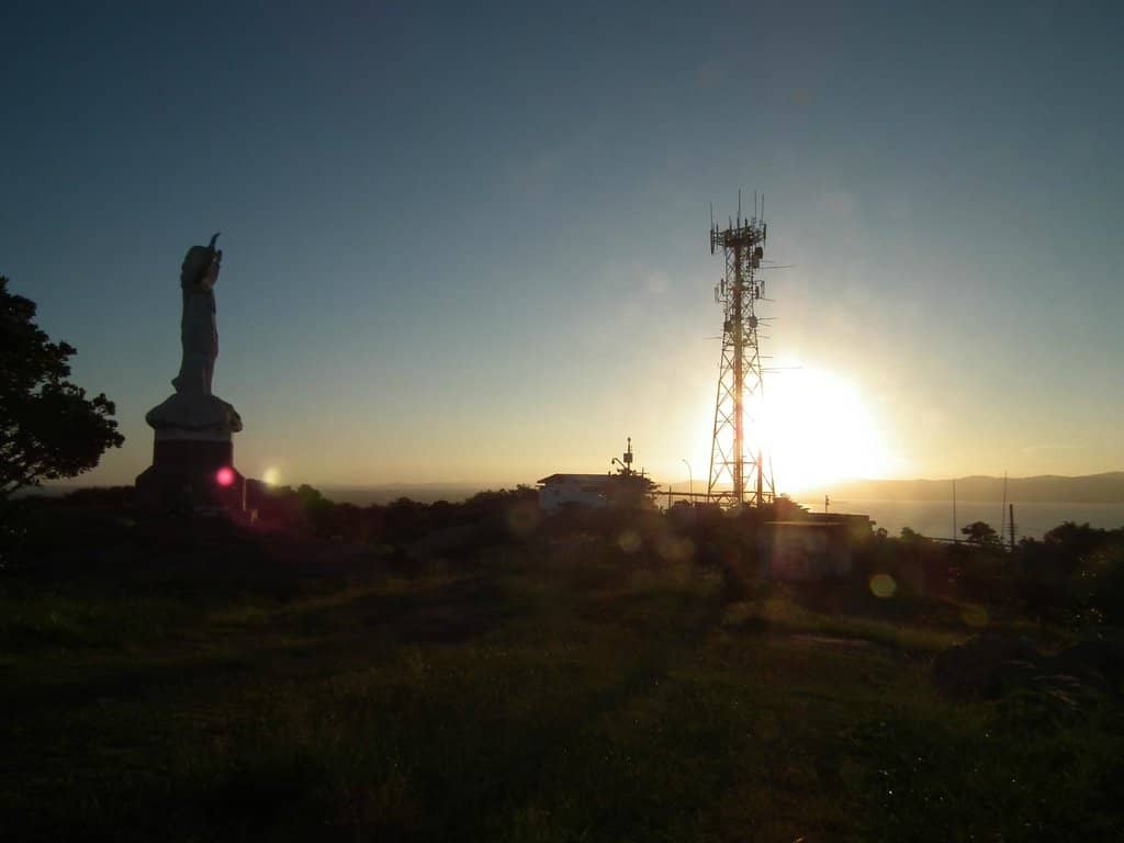 Nossa Senhora da Glória Statue