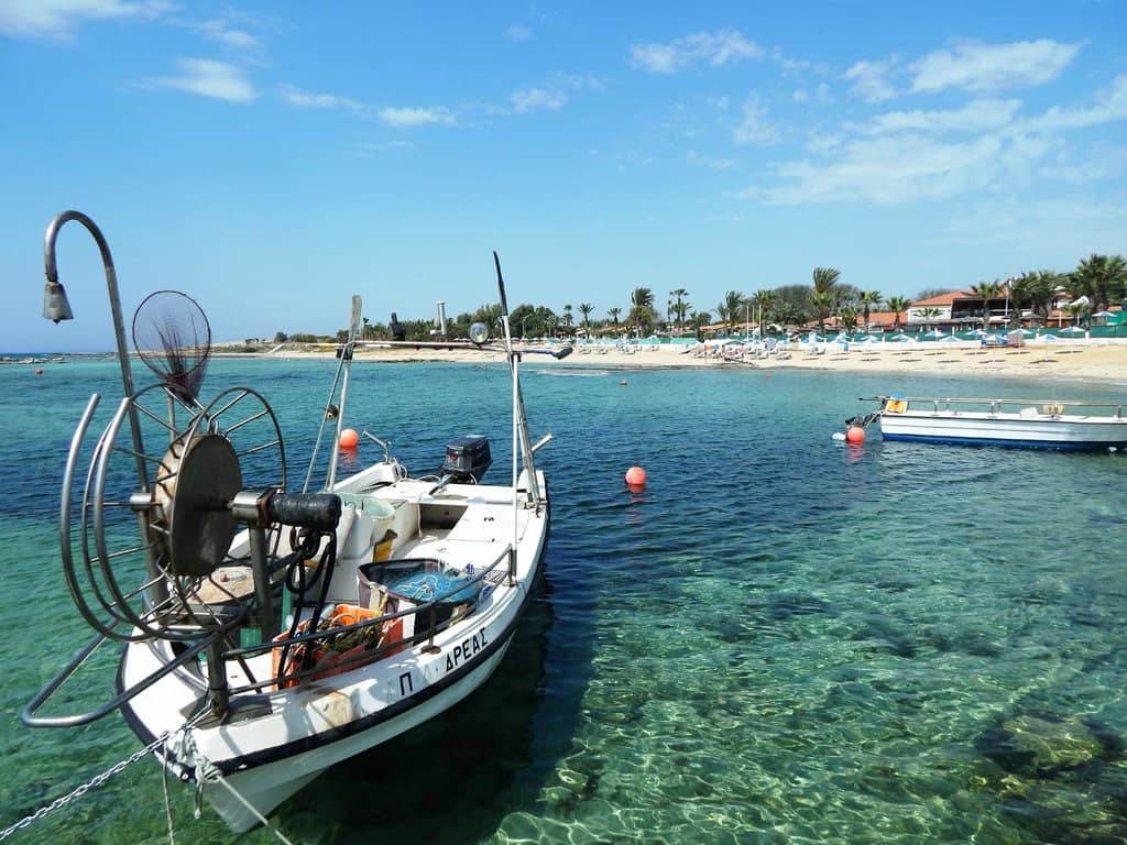 Proximity to Cape Greco
