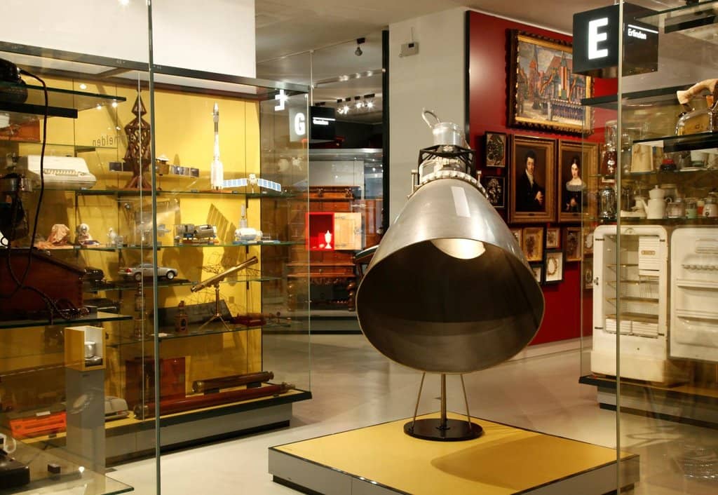 DUCKOMENTA Exhibition