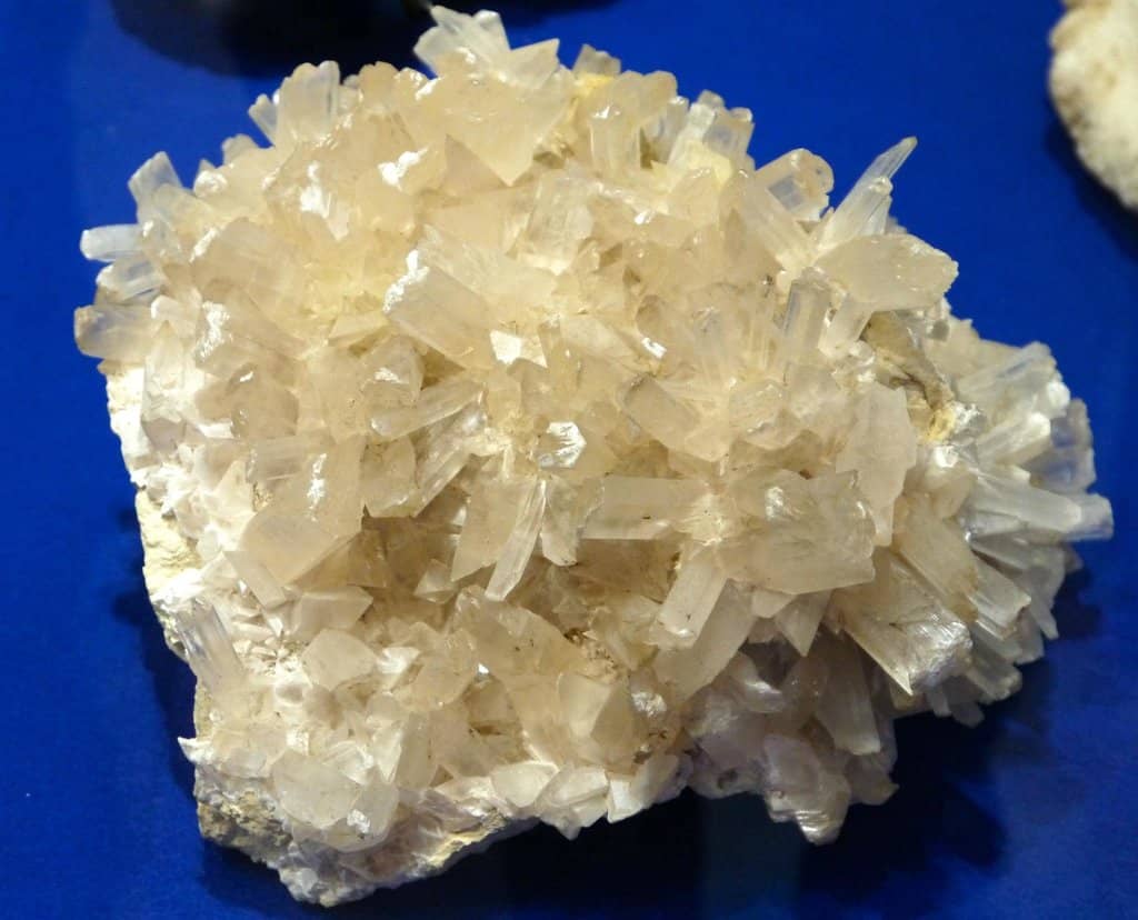 Attentive Guided Tours