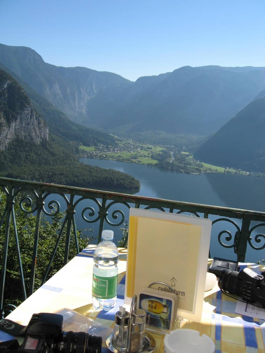 Breathtaking Lake and Mountain Panorama