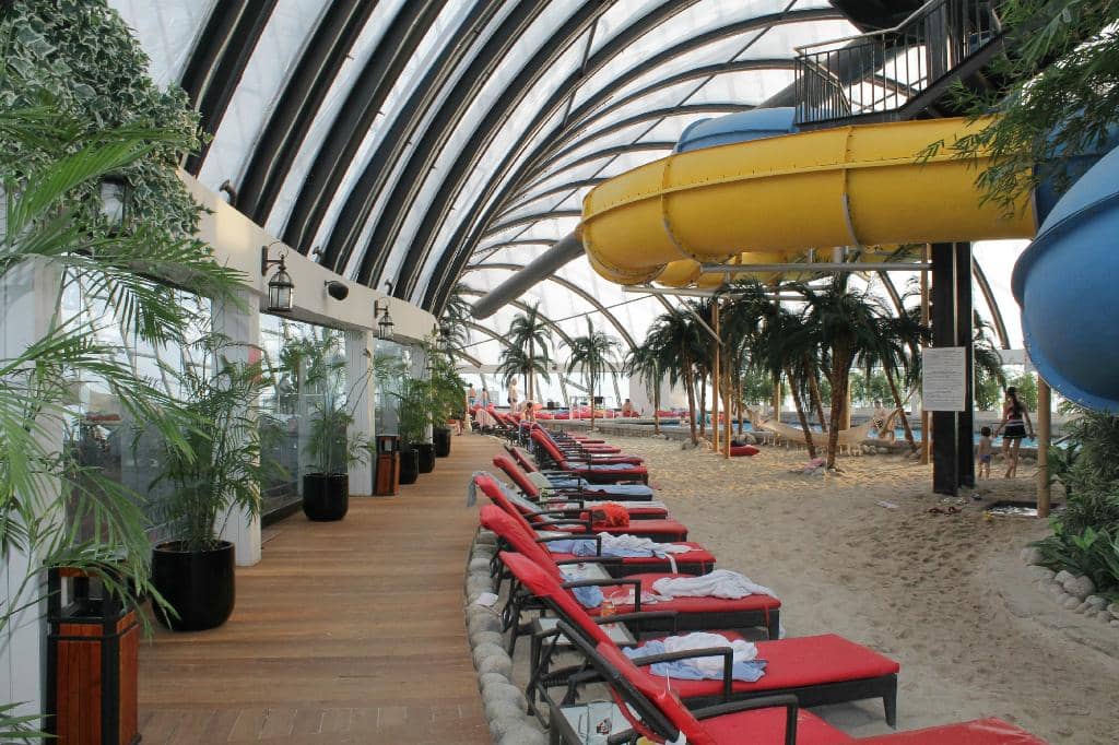 Dual Pool Experience