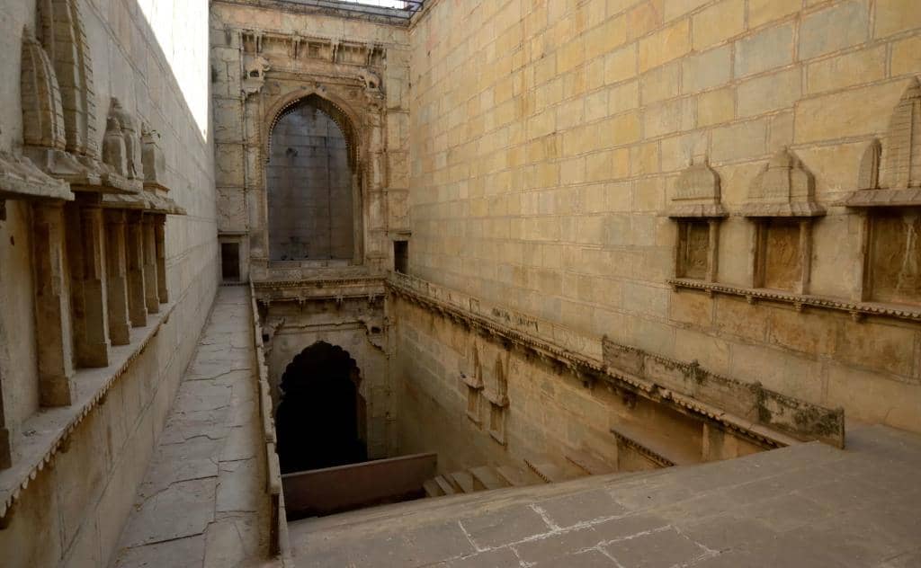Pillared Arches