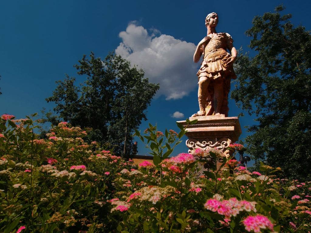Zsolnay Mausoleum