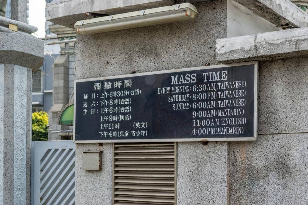 Gothic & Romanesque Architecture