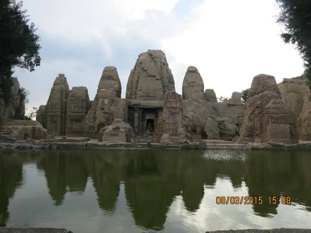 Panoramic Dhauladhar Views