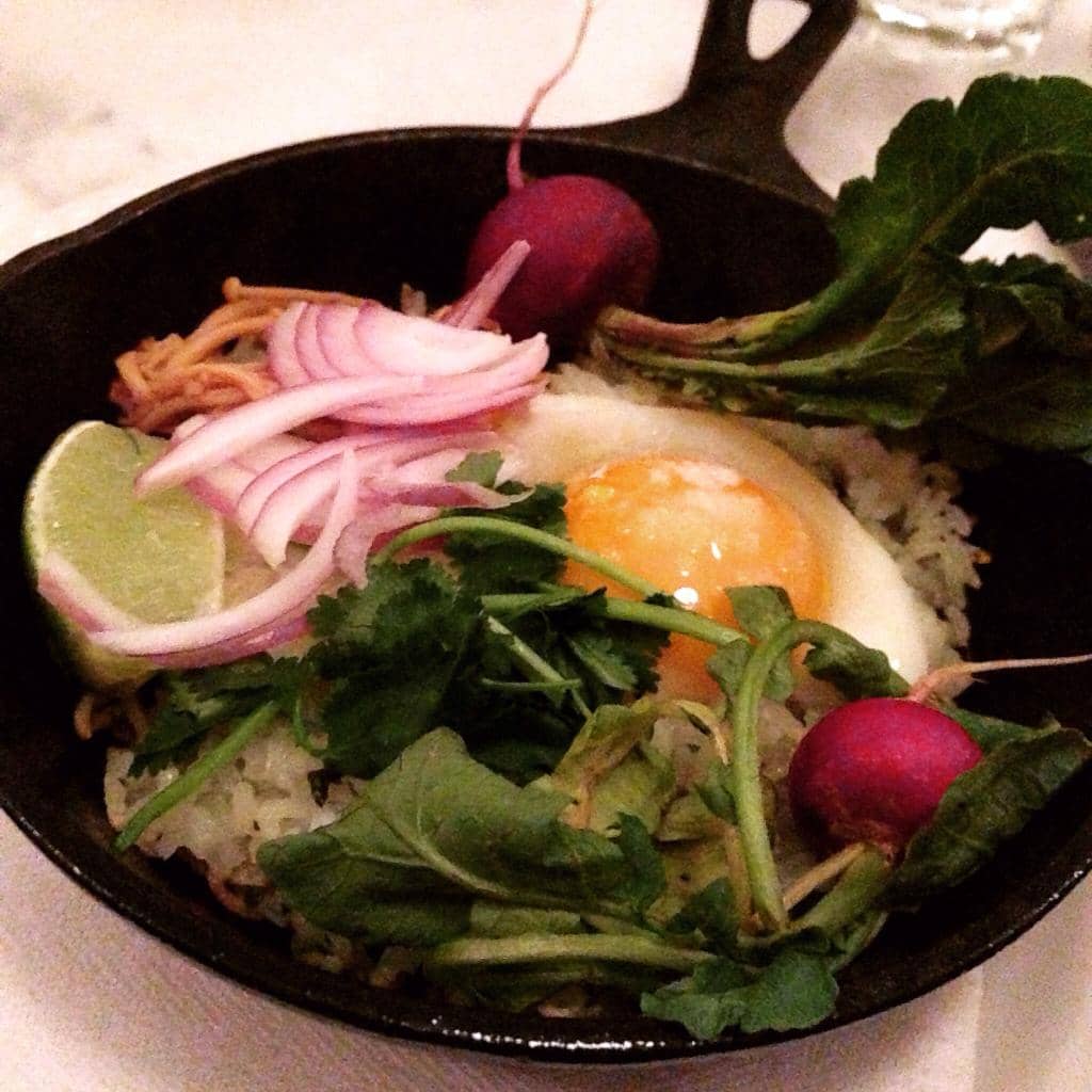 Gothic-Heavy Metal Ambiance