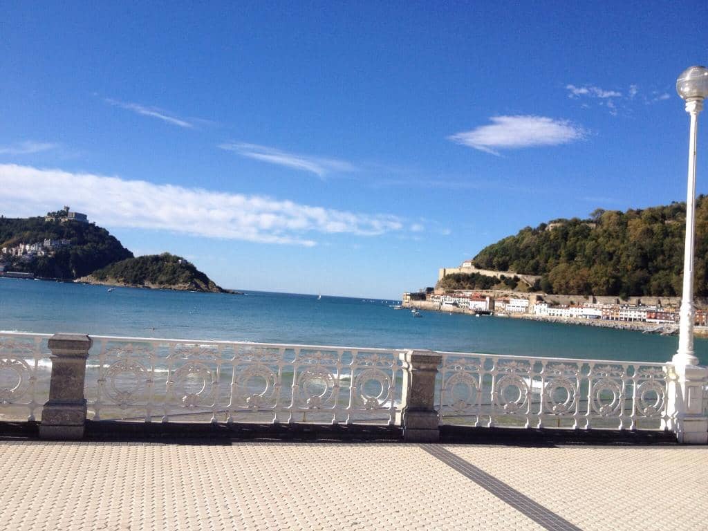 The Promenade's Iconic Railing