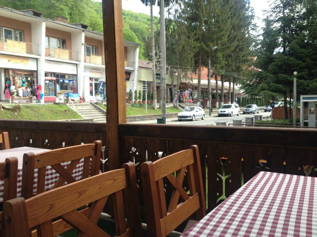 Relaxing Lakeside Amenities