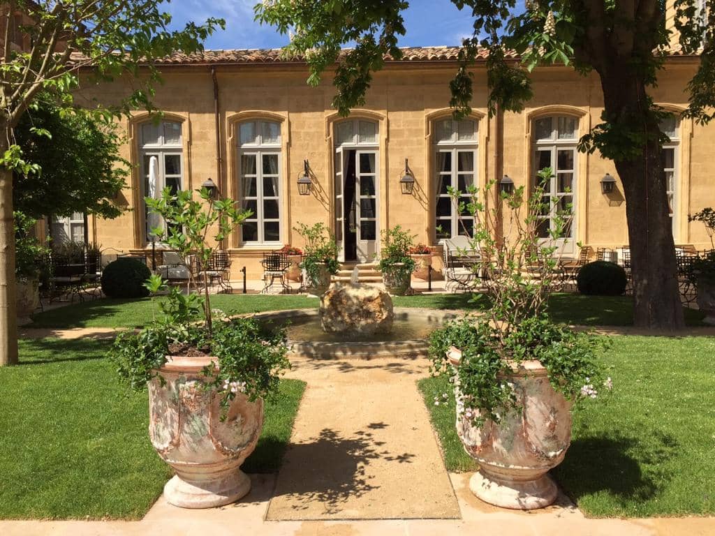 Courtyard Café