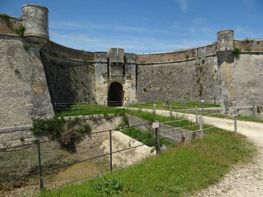 Views of Île de Ré Bridge