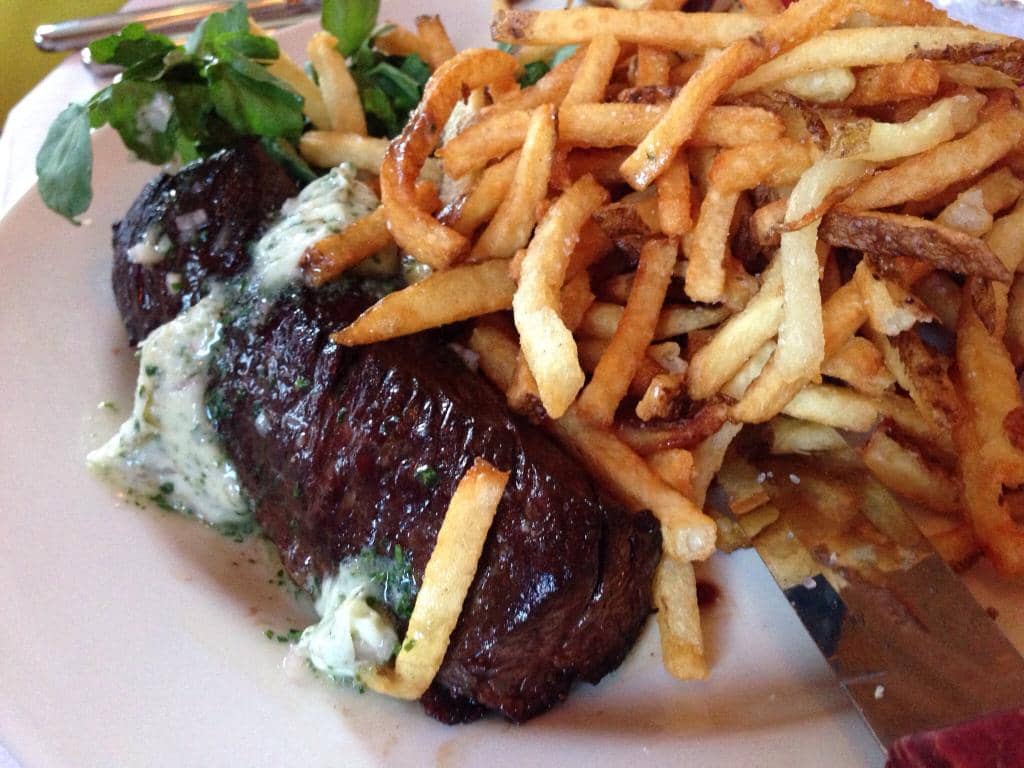 Bustling Brunch Destination