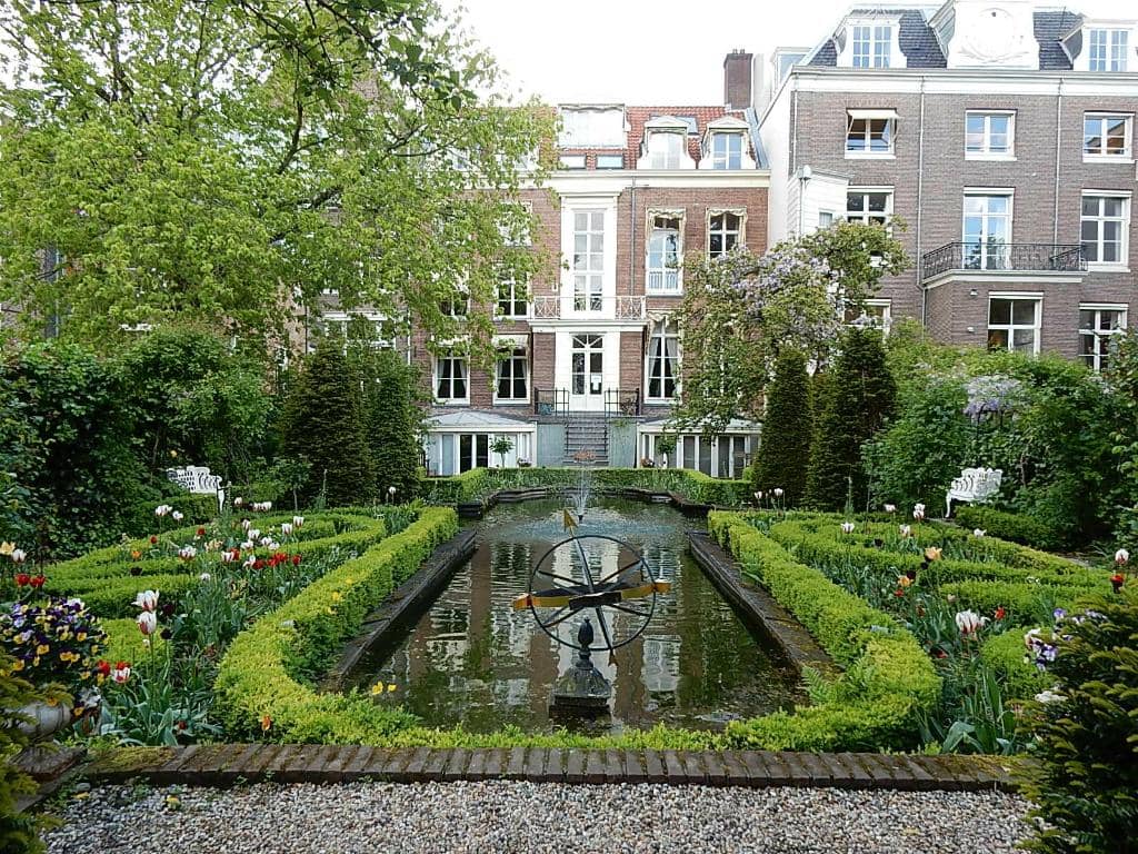 Vast Music Roll Archive