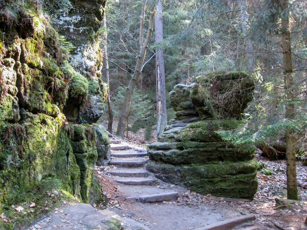 The 700 Steps