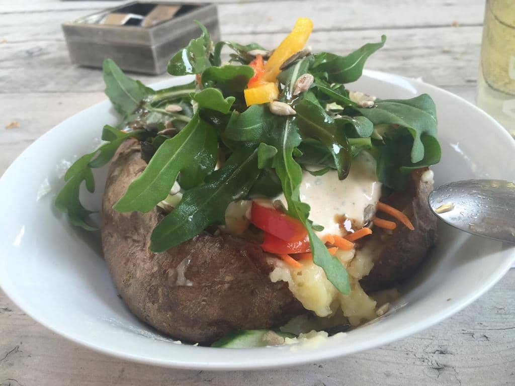 Cozy Atmosphere & Outdoor Seating