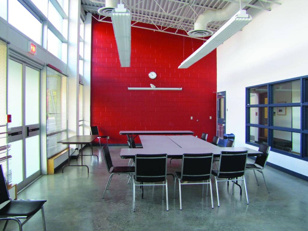 Art Exhibits & Classes