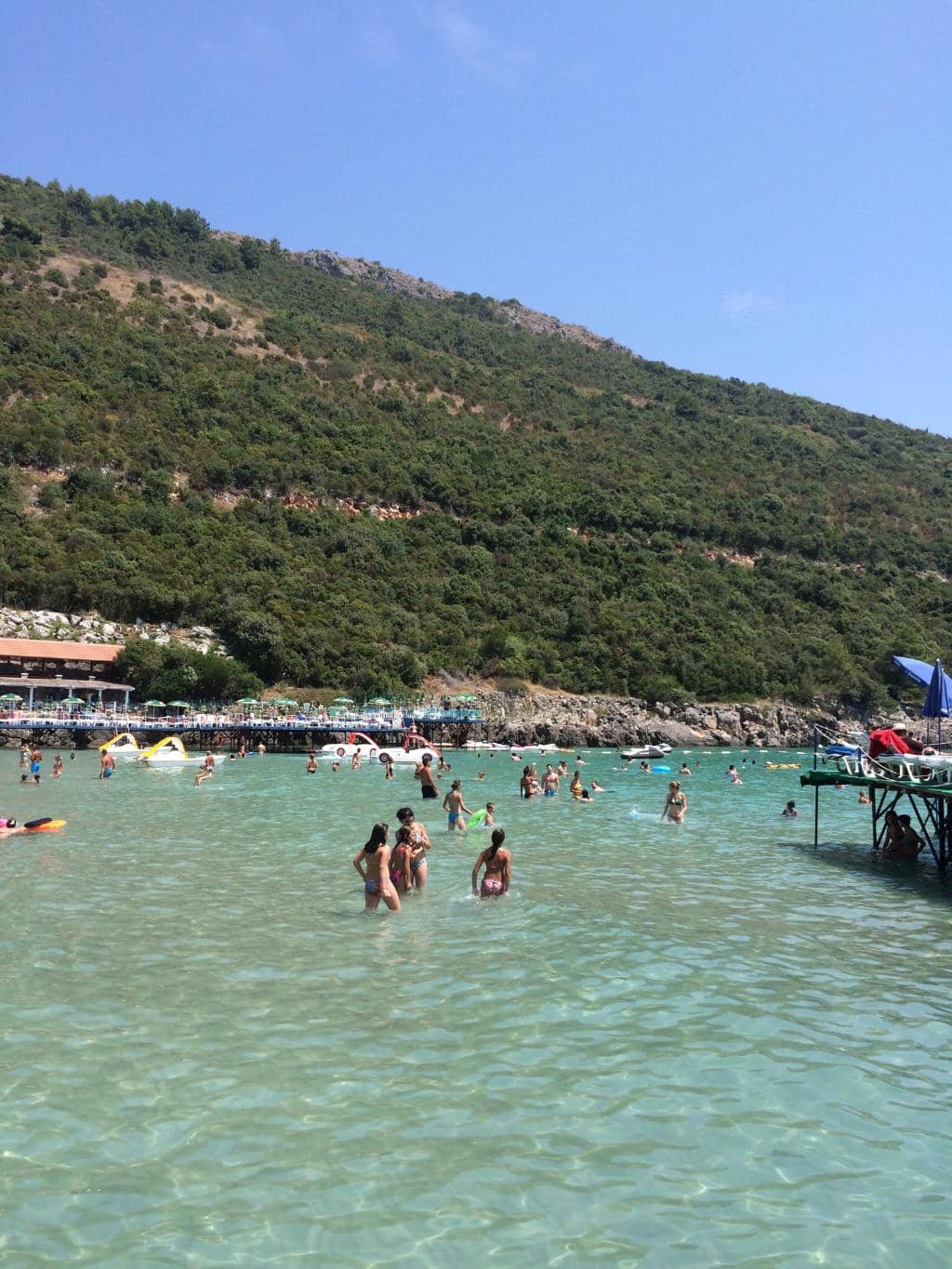 Family-Friendly Bay