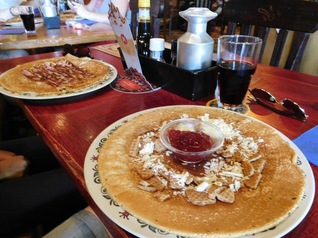 Charming Themed Atmosphere