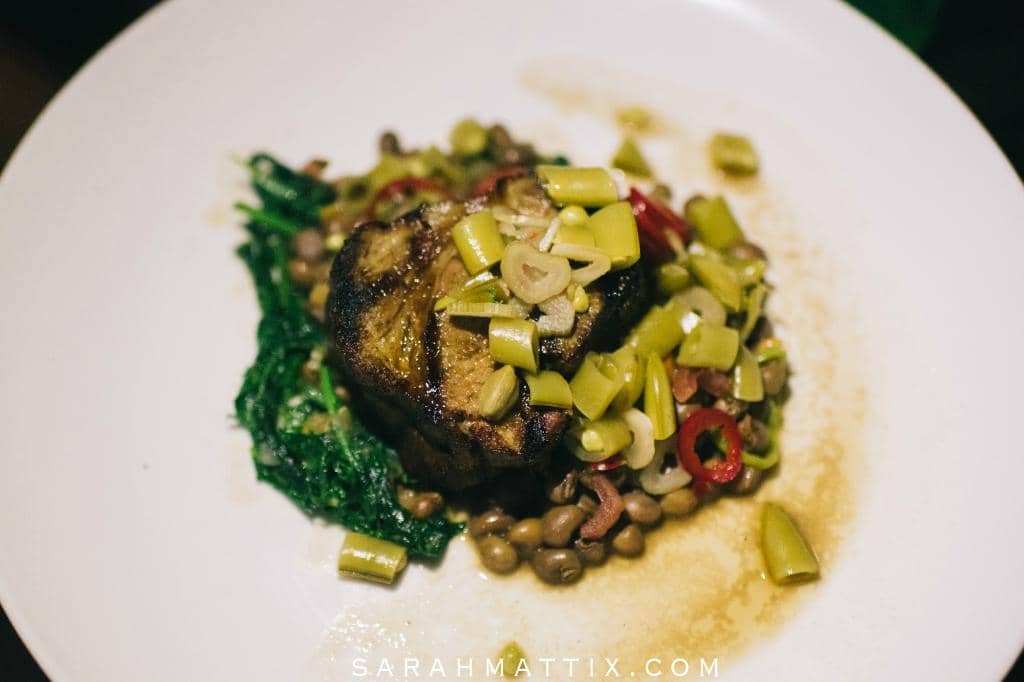 Vibrant Atmosphere & Cocktails