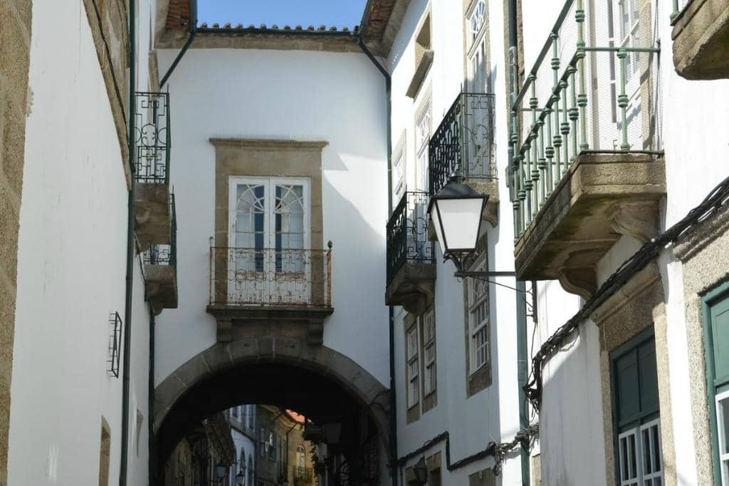 Local Boutiques and Cafes