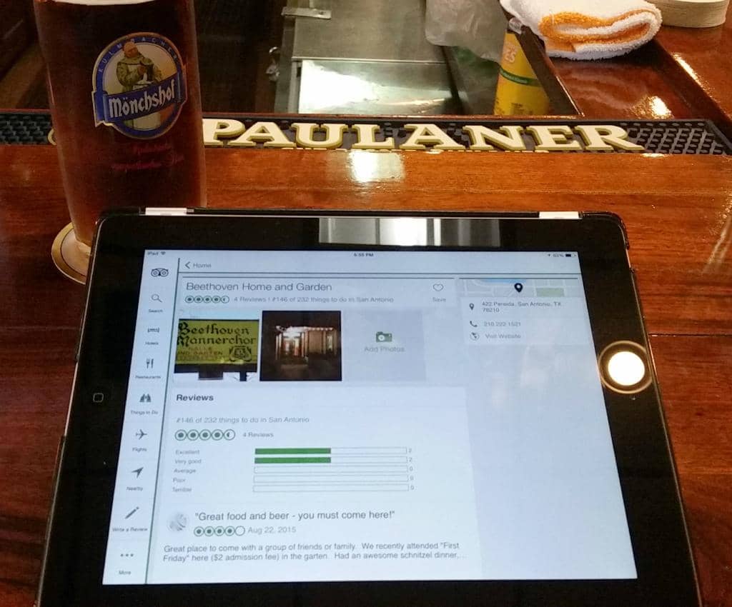 Live Music & Dancing