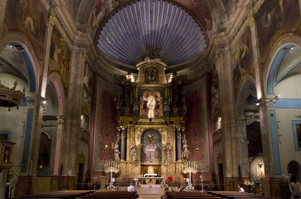 Artistic Interior