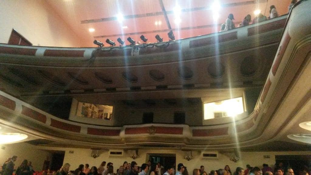 The 'Zapatos Rojos' Installation