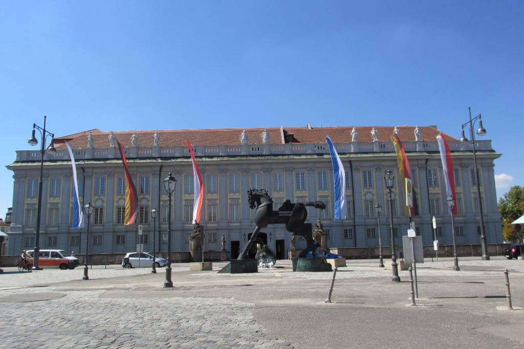 Ansbach Pottery & Porcelain