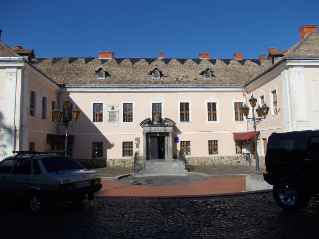 Picturesque Lake and Park