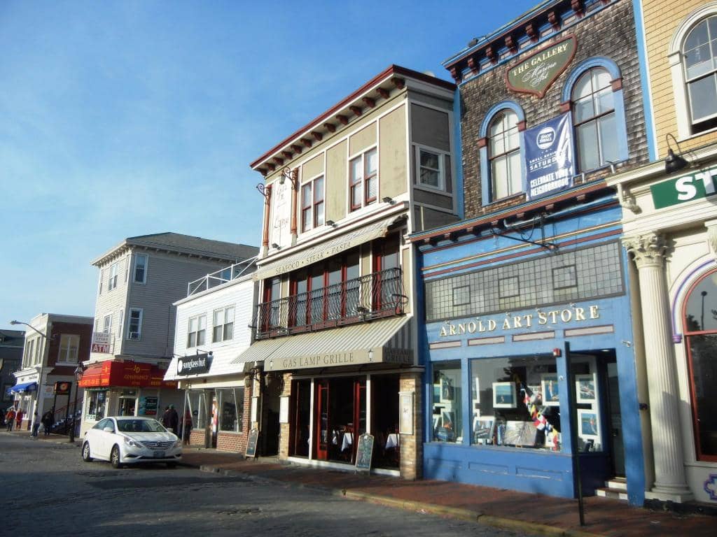 Vintage Shopping Hubs