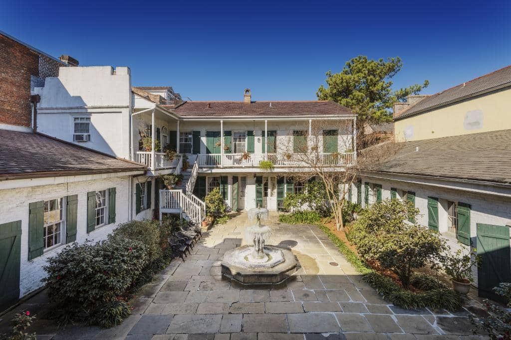 Labyrinthine Gardens