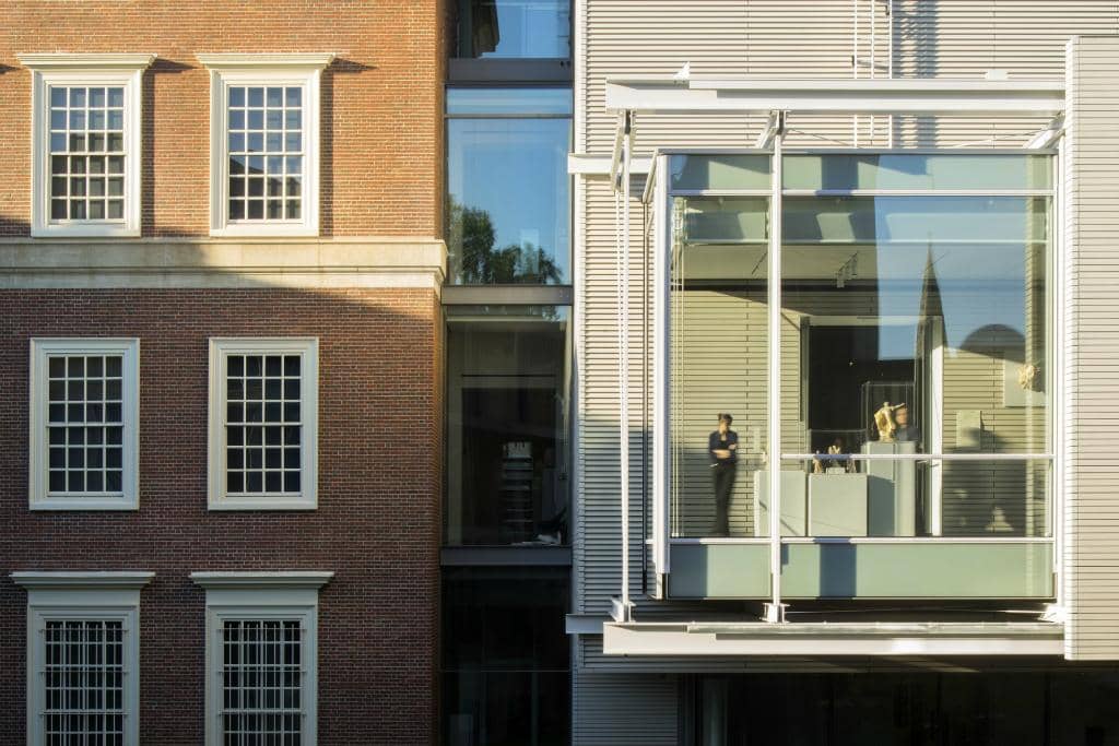 Modern & Contemporary