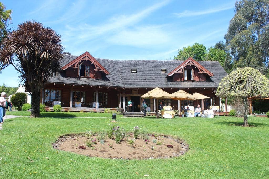 Picturesque Lakeside Views