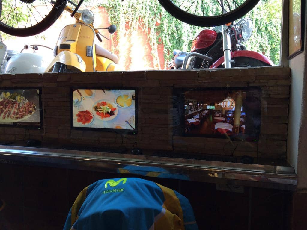 Unique Ambiance & Decor