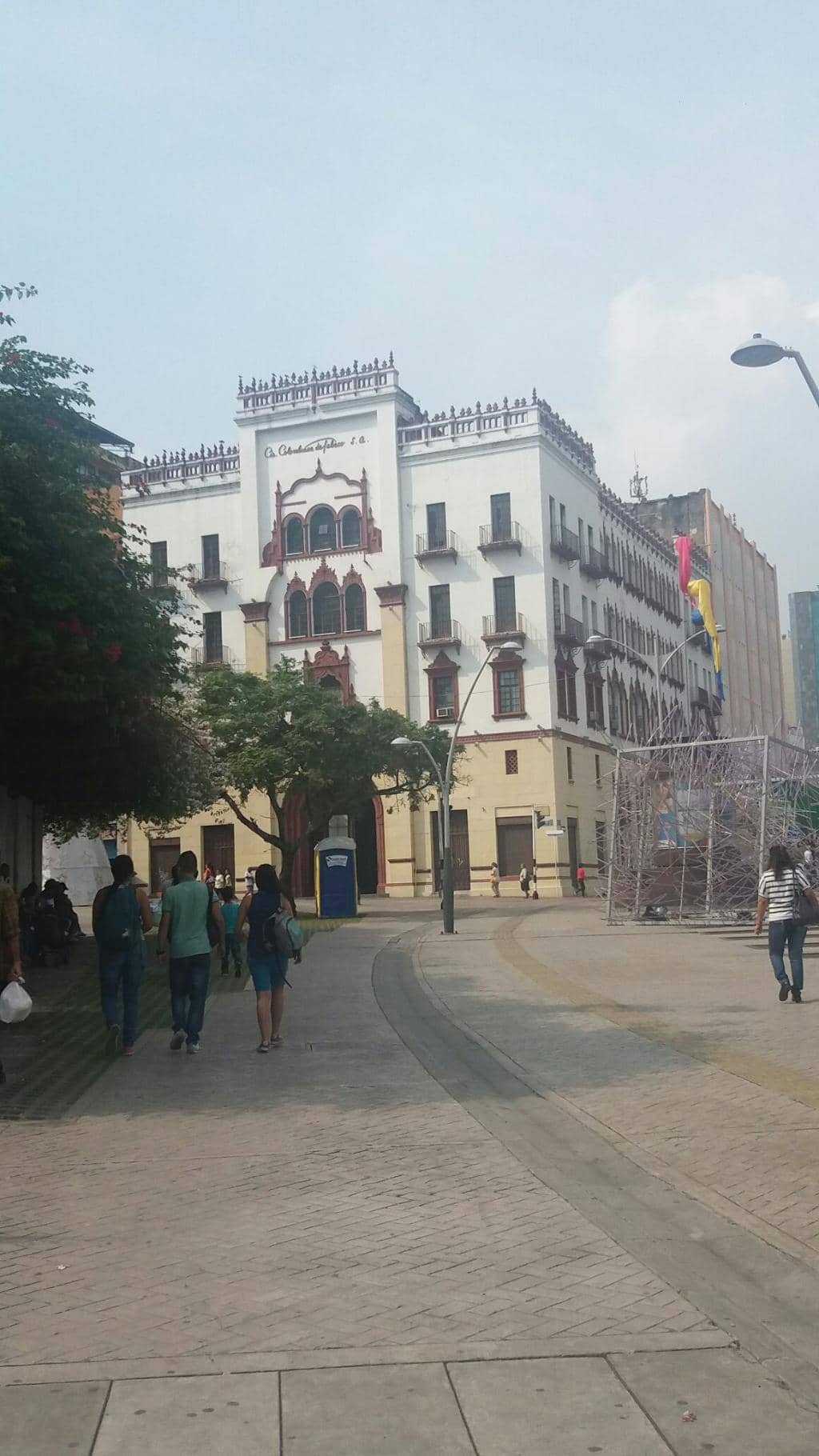 Panoramic Boulevard Views