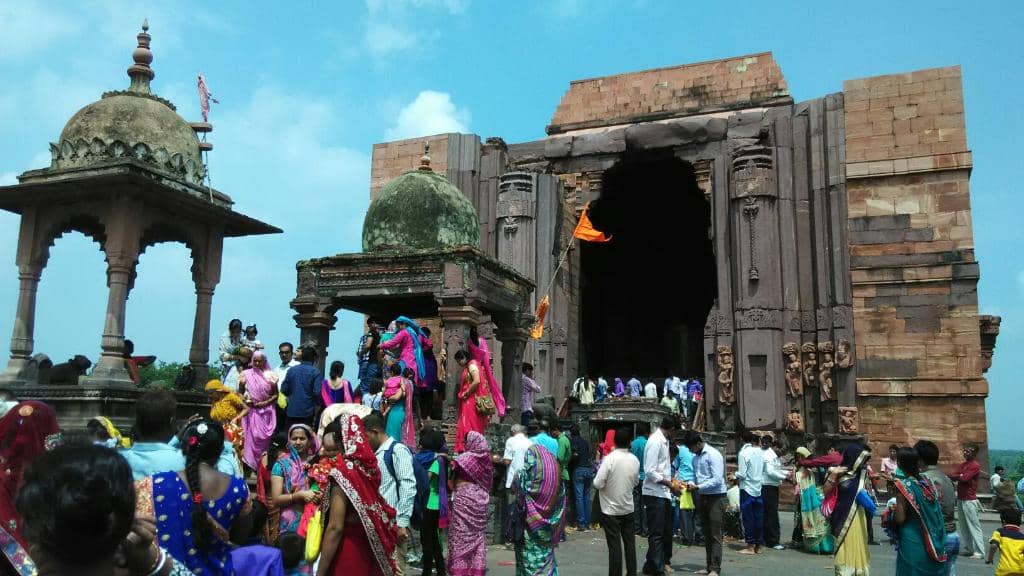 Unfinished Architecture & Rock Carvings