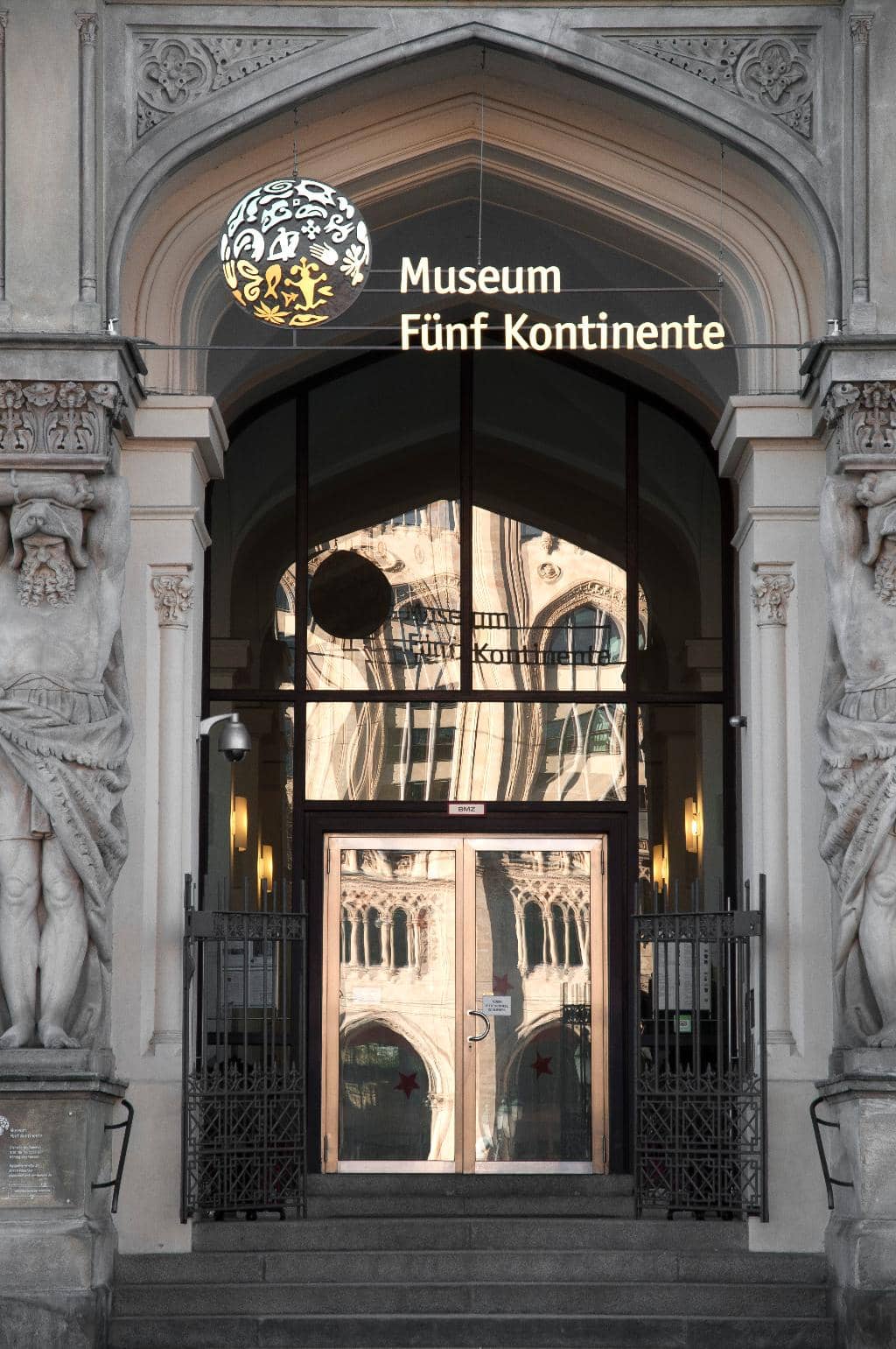 Visually Stunning Statues