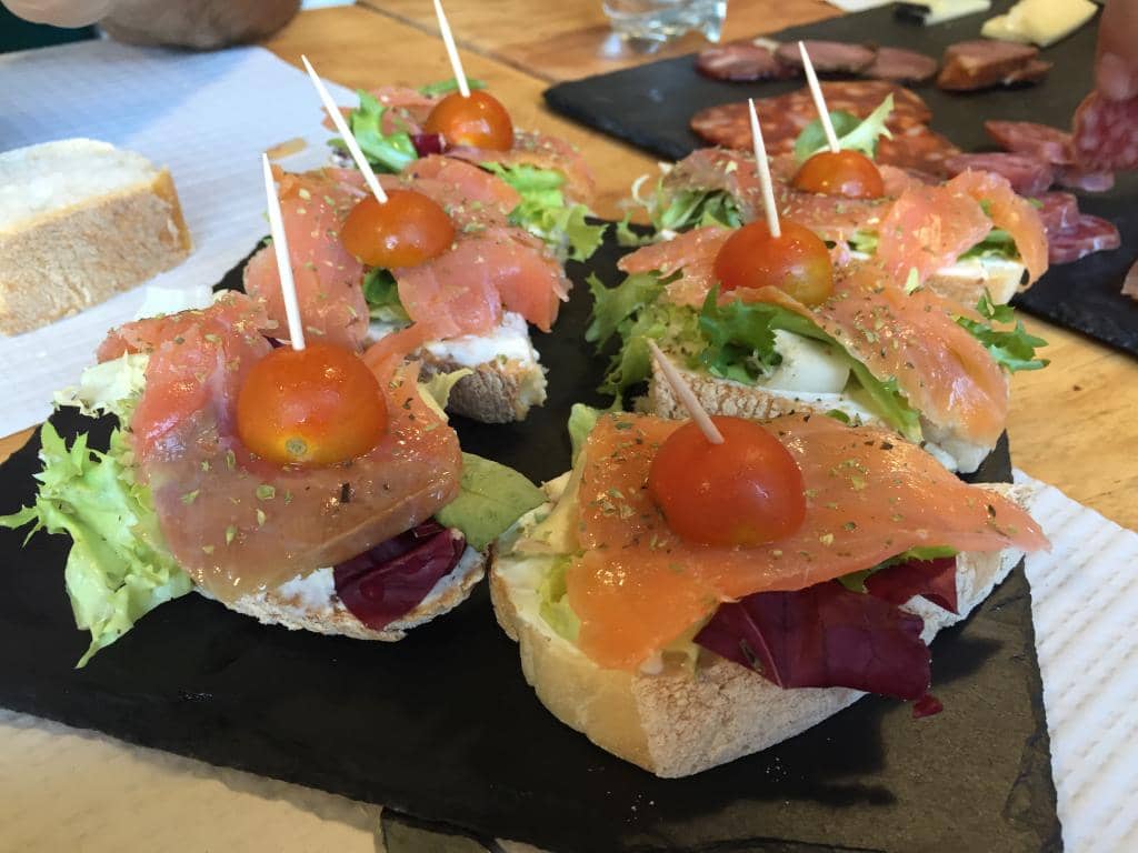 Tostas de Salmão