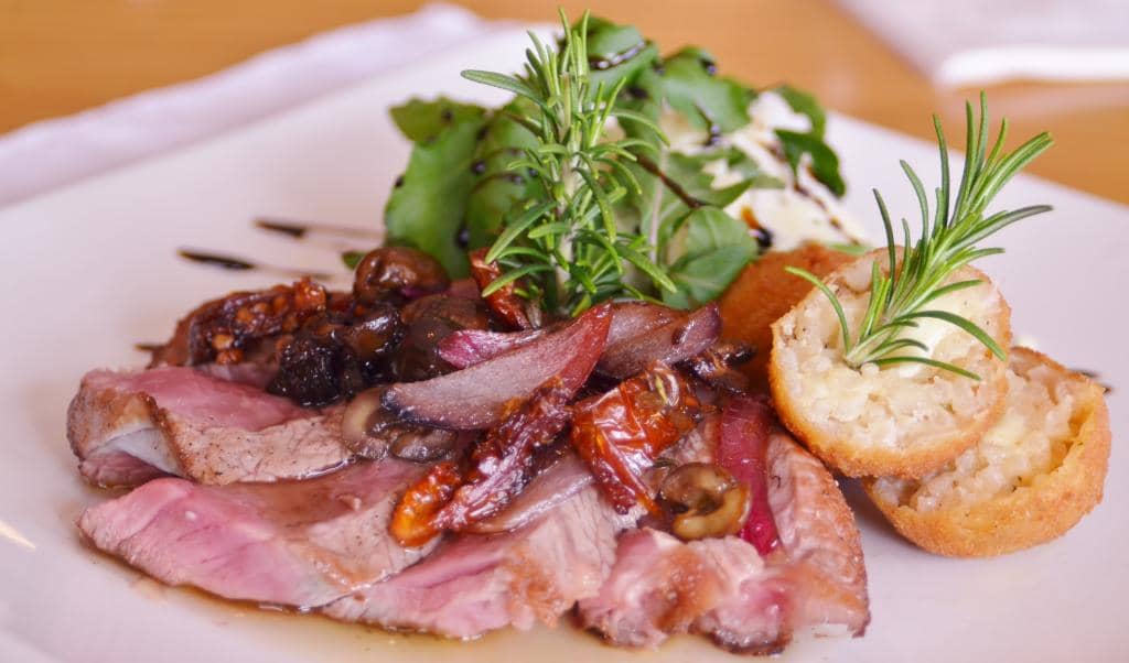 Vibrant Beach Club Atmosphere