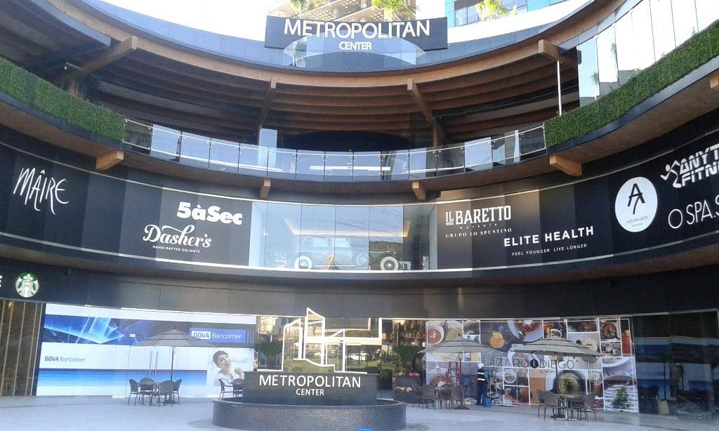 Upscale Shopping Boutiques