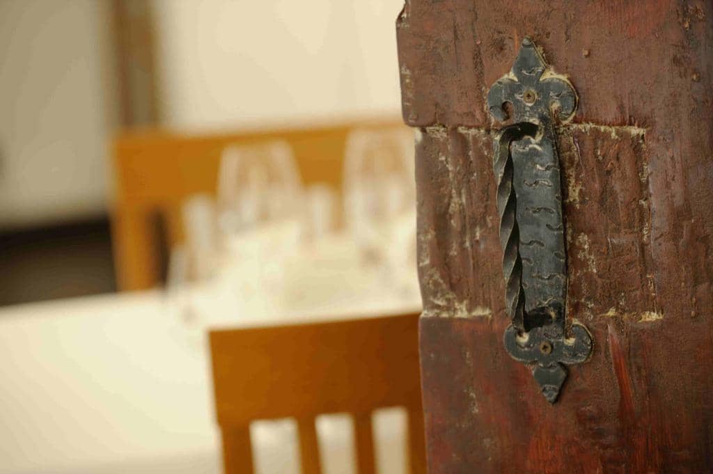 Charming Outdoor Dining